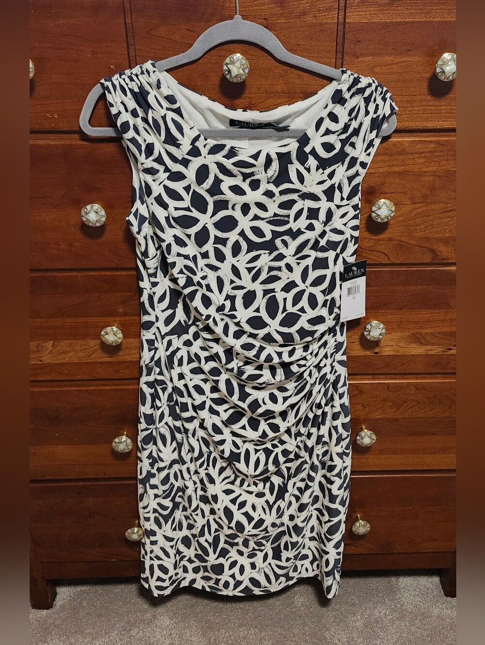 NWT Lauren Ralph Lauren Gray White Floral Ruched Sheath Stretchy Dress Size 10